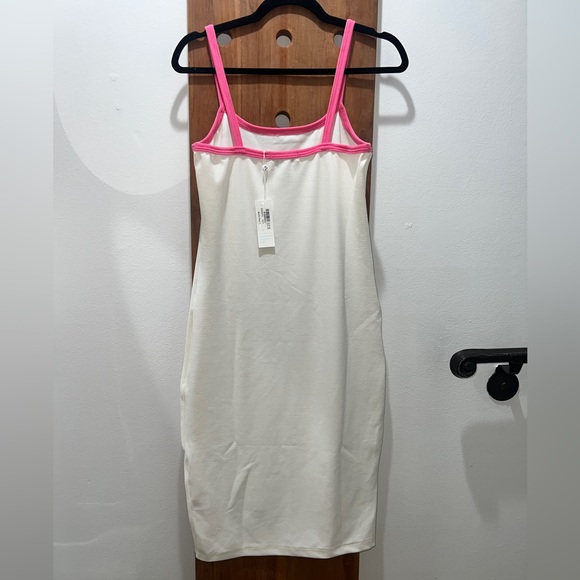 Frankie’s Bikini Quinn Terry Midi Dress in Strawberry Shortcake - Picture 8 of 14